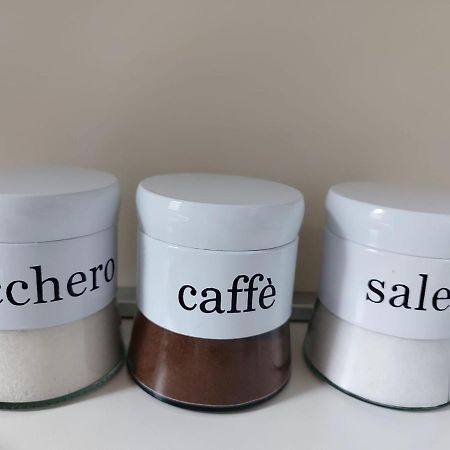 La Dulce Stanza Acomodação com café da manhã Génova Exterior foto